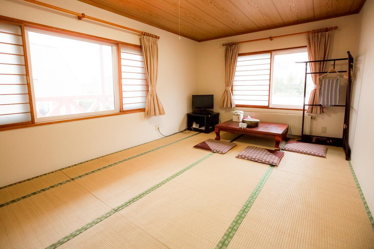 Rusutsu Lodges Pension Lilla Huset Niseko Εξωτερικό φωτογραφία