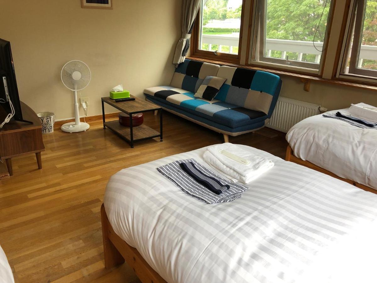 Rusutsu Lodges Pension Lilla Huset Niseko Εξωτερικό φωτογραφία